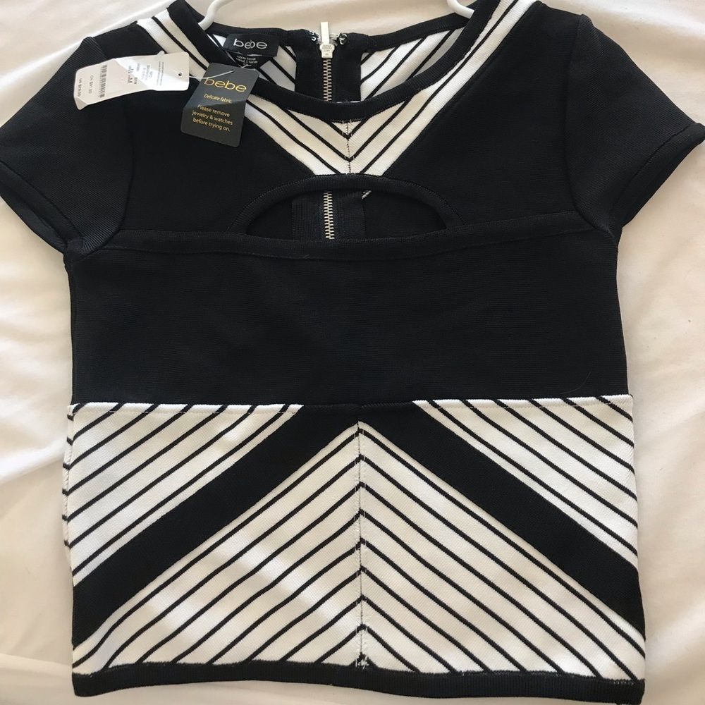 Adorable BEBE Black and White Crop Top. NWT